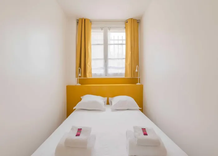 Magnificent -2br 4p - Porte Maillot Apartment