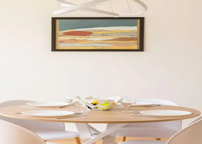 Apartment Magnificent -2br 4p - Porte Maillot *