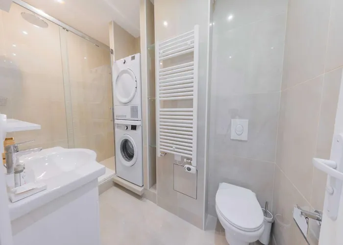 Apartment Magnificent -2br 4p - Porte Maillot Paris